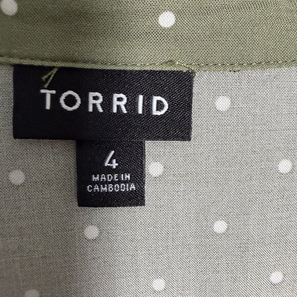 Torrid women’s blouse polkadot green cream feminine romantic soft plus size - Picture 4 of 9